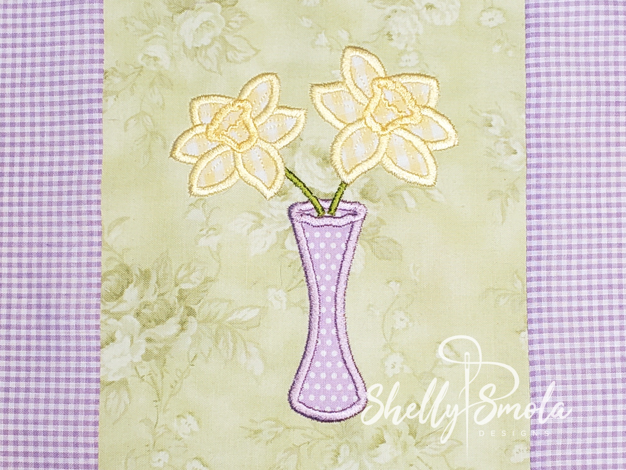 Daffodil Applique by Shelly Smola